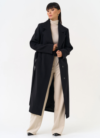 Женское пальто черного цвета с поясом