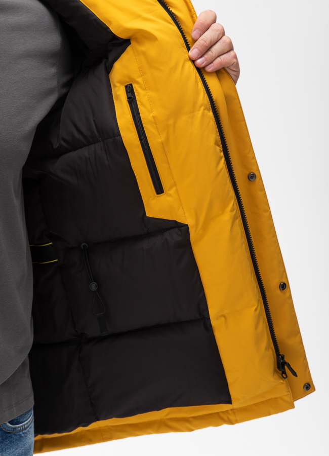 Мужской пуховик с капюшоном из меха енота модель № 28401 универмаг малина