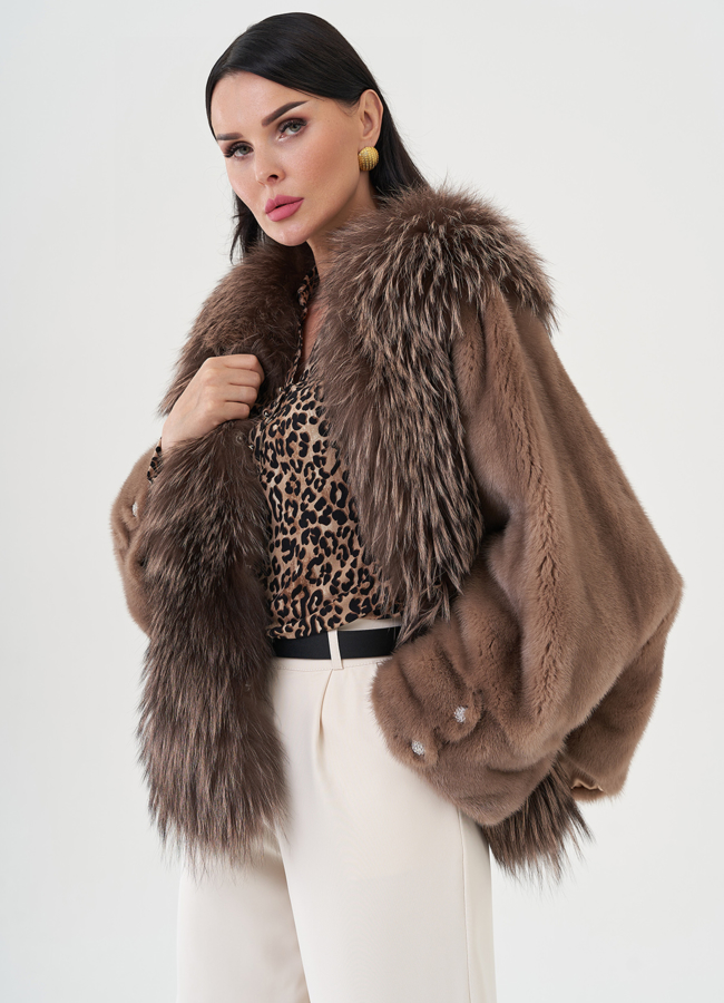 Куртка из норки с отделкой из меха чернобурки  модель № 24740 универмаг малина