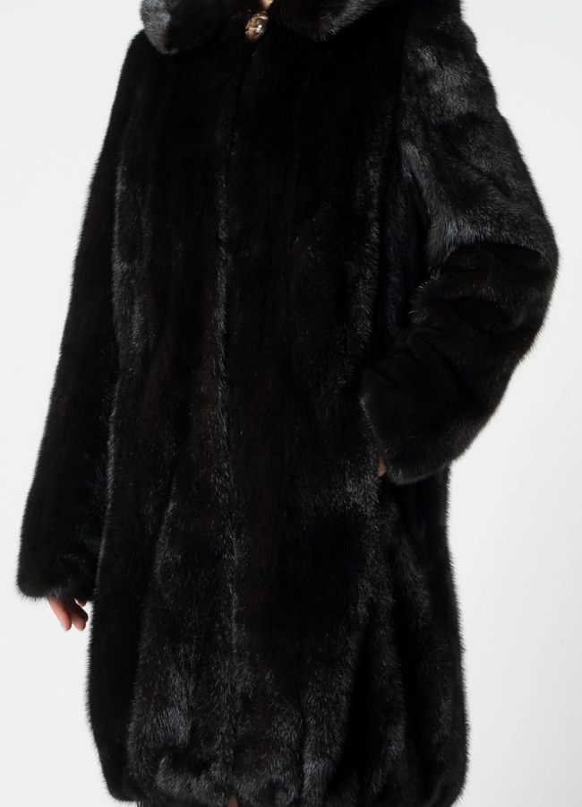 Норковая шуба с капюшоном модель № 25929 в рассрочку