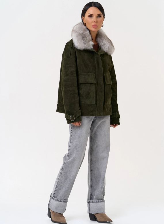 Короткий пуховик из натуральной замши
