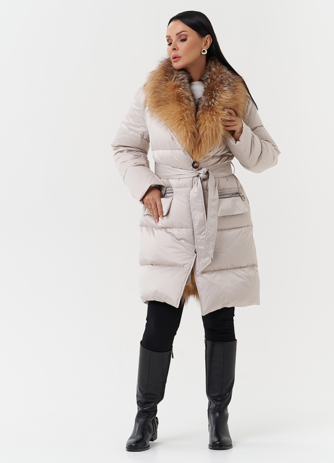 Женский пуховик с отделкой из меха лисы модель № 28569 универмаг малина