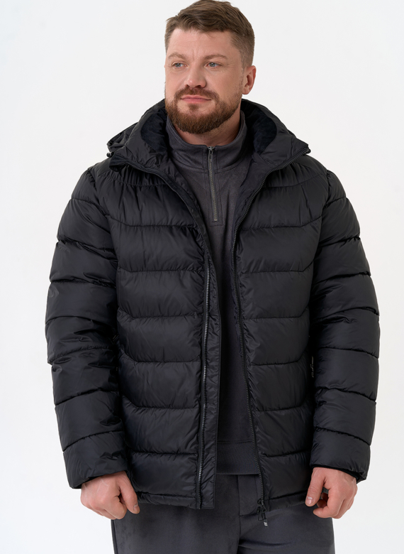 Мужской пуховик черного цвета