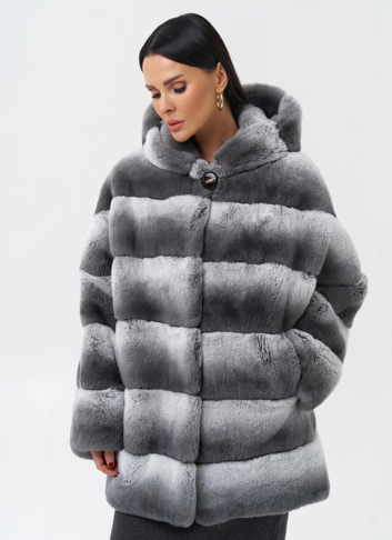 Шуба из кролика с капюшоном