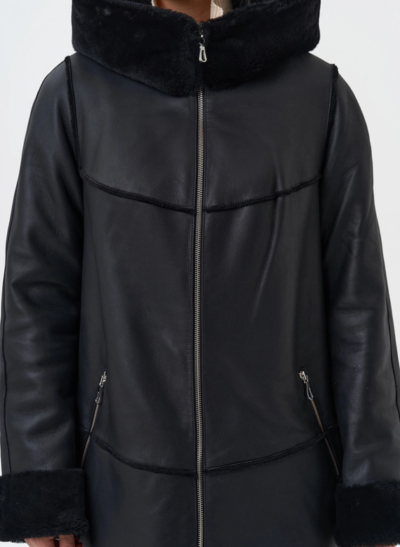 Натуральная дубленка с капюшоном